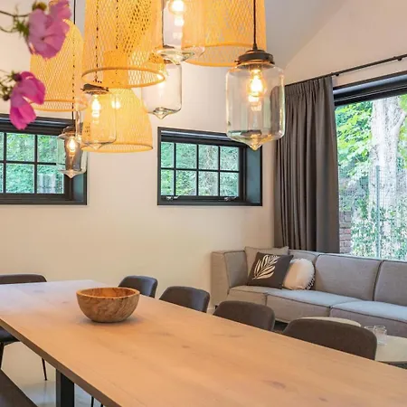 Villa Blooming Groepsaccommodatie Bergen