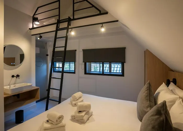 Villa Blooming Groepsaccommodatie Bergen