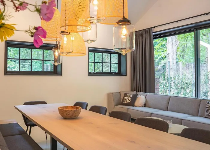 Villa Blooming Groepsaccommodatie Bergen